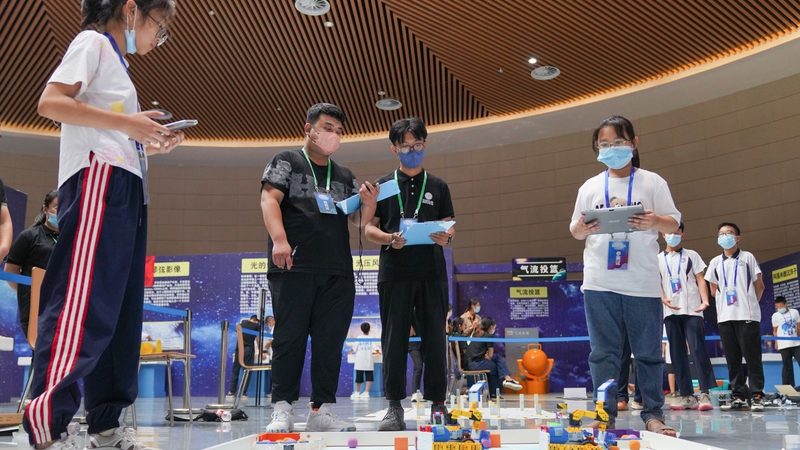 科技公司品牌策划：如何构建差异化竞争策略**